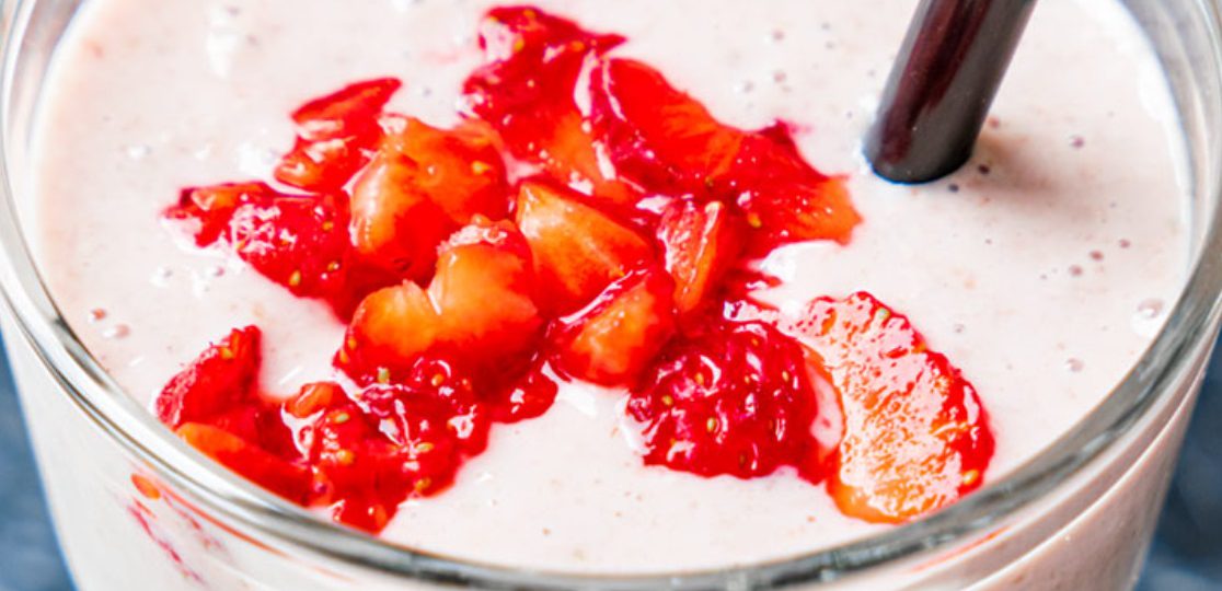 Strawberry Smoothie with Oatmeal