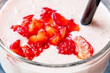 Strawberry Smoothie with Oatmeal