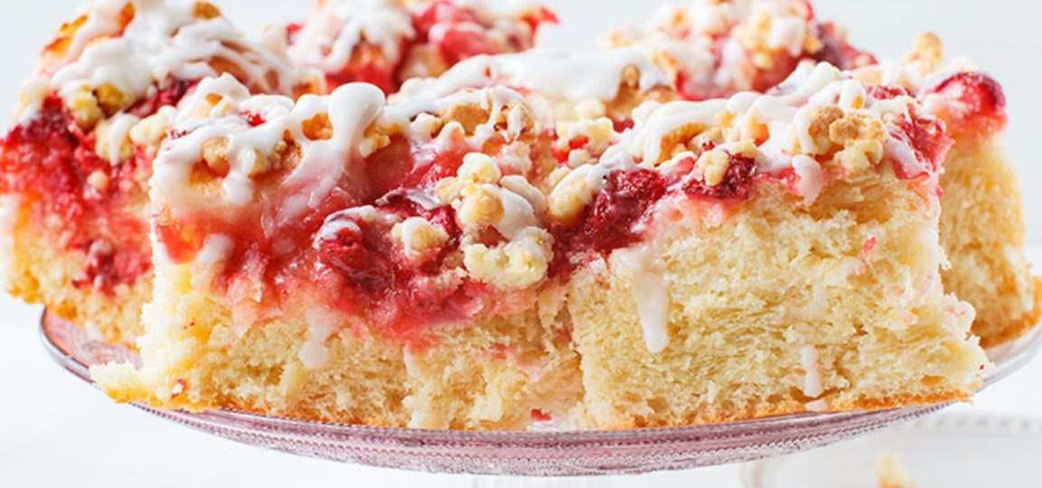 Yeast Cake with Strawberries