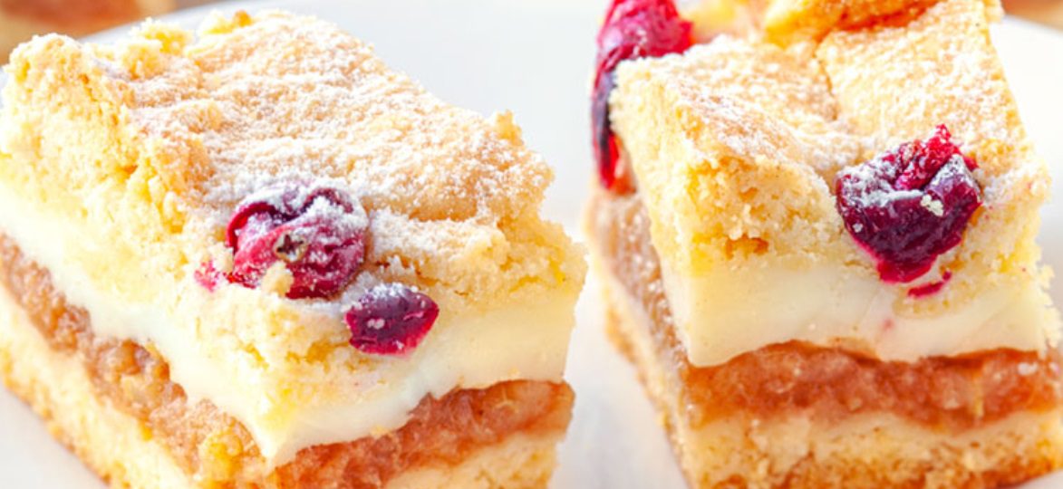 Apple Pie with Vanilla Pudding and Cranberries