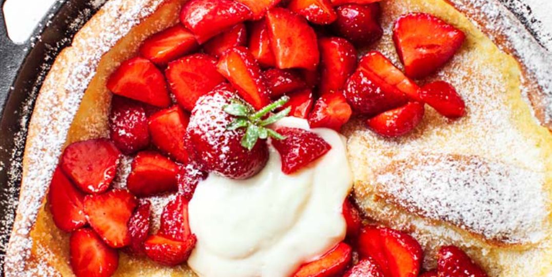 Baked Pancake with Strawberries