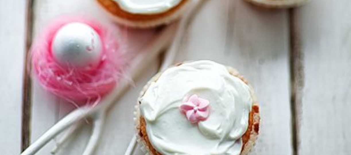Butter Cupcakes with White Chocolate