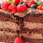 Chocolate cake with nutella cream