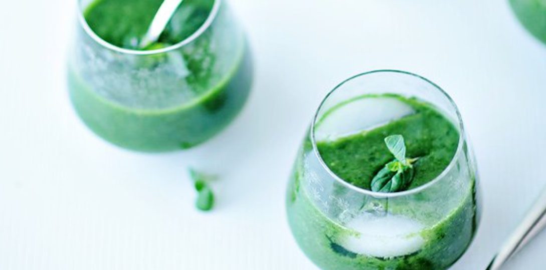 Mint Spinach Mango Smoothie
